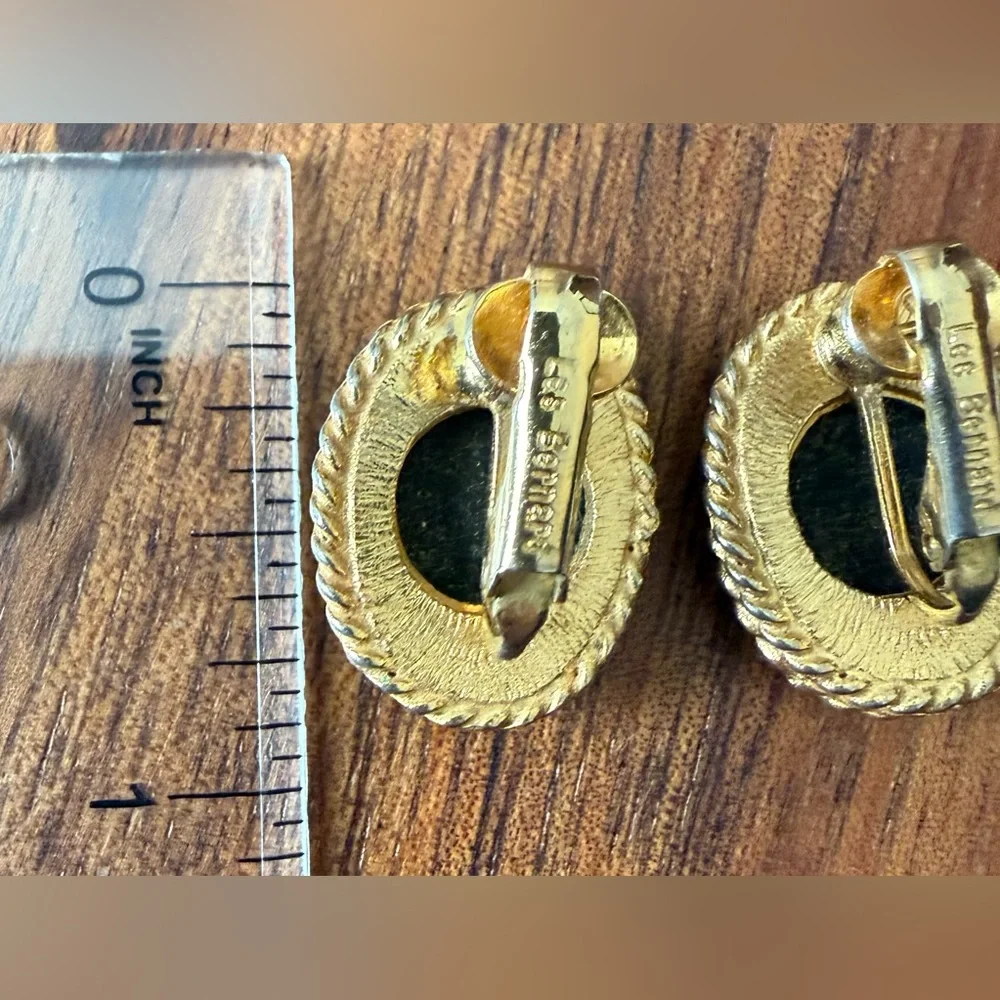 VTG Designer Les Bernard Black Glass Gold Tone Oval Clip On Earrings